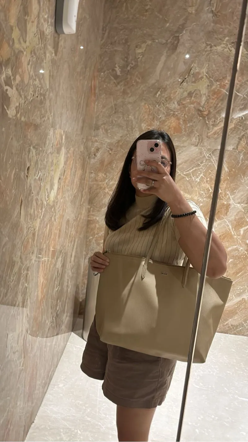 Lacoste Casual Tote bag Wanita tan photo 1