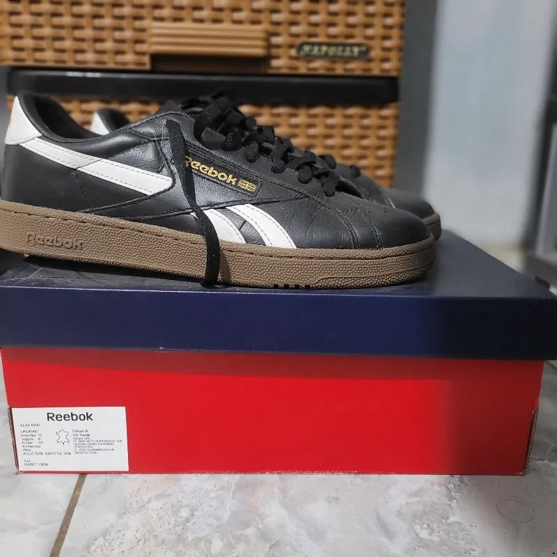 Reebok Minimalist Casual Sneakers Pria black photo 1
