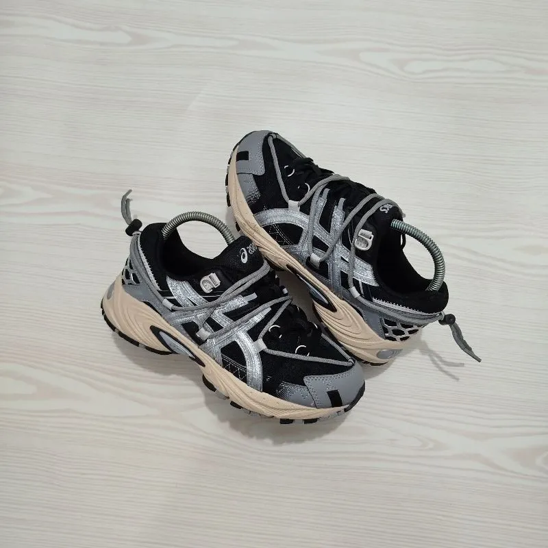 Asics Sportswear Casual Sneakers Pria black gray photo 1