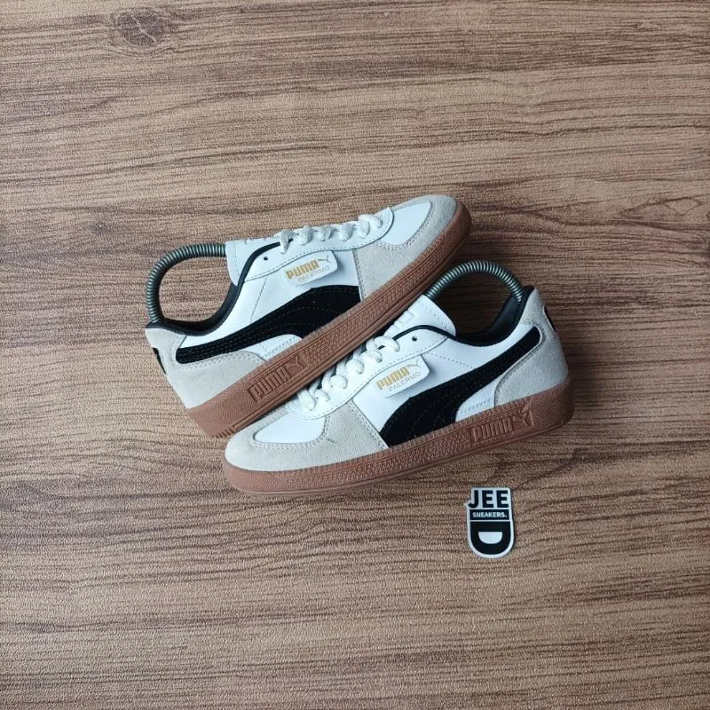 Puma Casual Sneakers Wanita white black photo 1