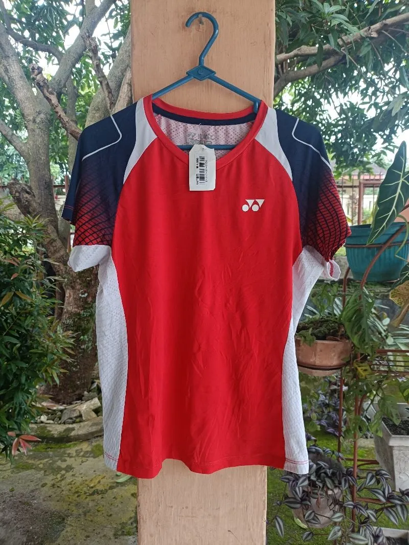 Yonex Sportswear T-shirt Pria white red photo 1