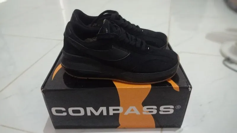 Compass Streetwear Casual Sneakers Pria black photo 1