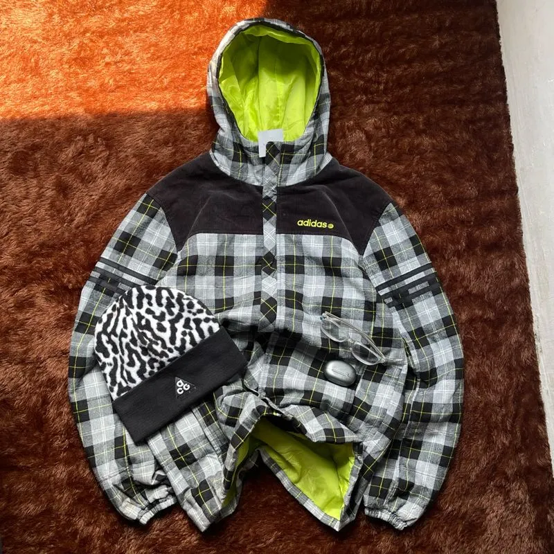 Adidas Gorpcore Grunge Puffer jacket Pria black gray photo 1