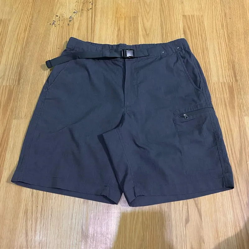 Uniqlo Casual Short Pria gray photo 1