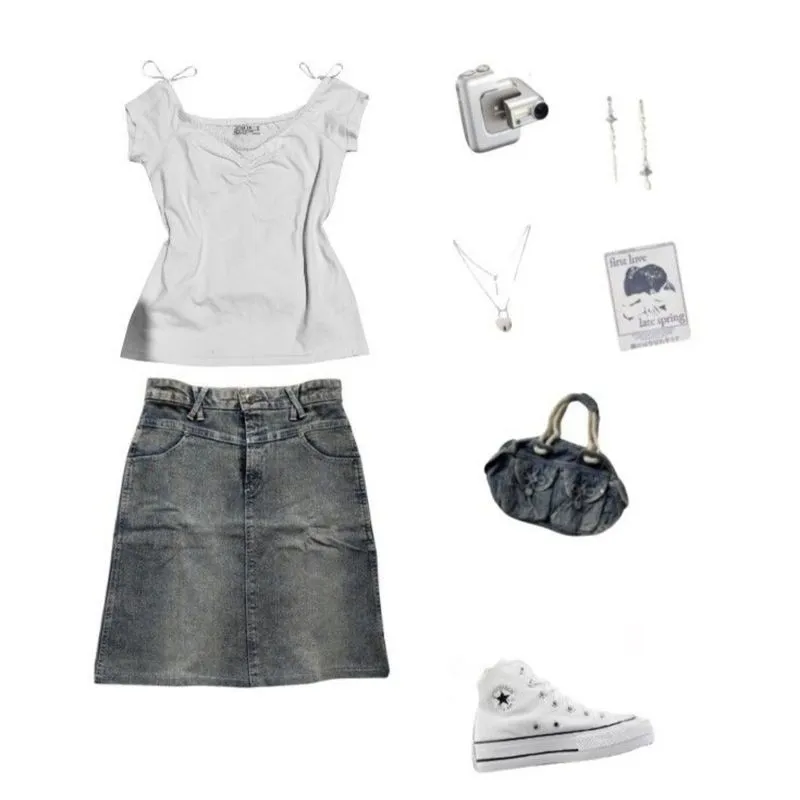 Cotton On Streetwear Y2K T-shirt Wanita white gray photo 1