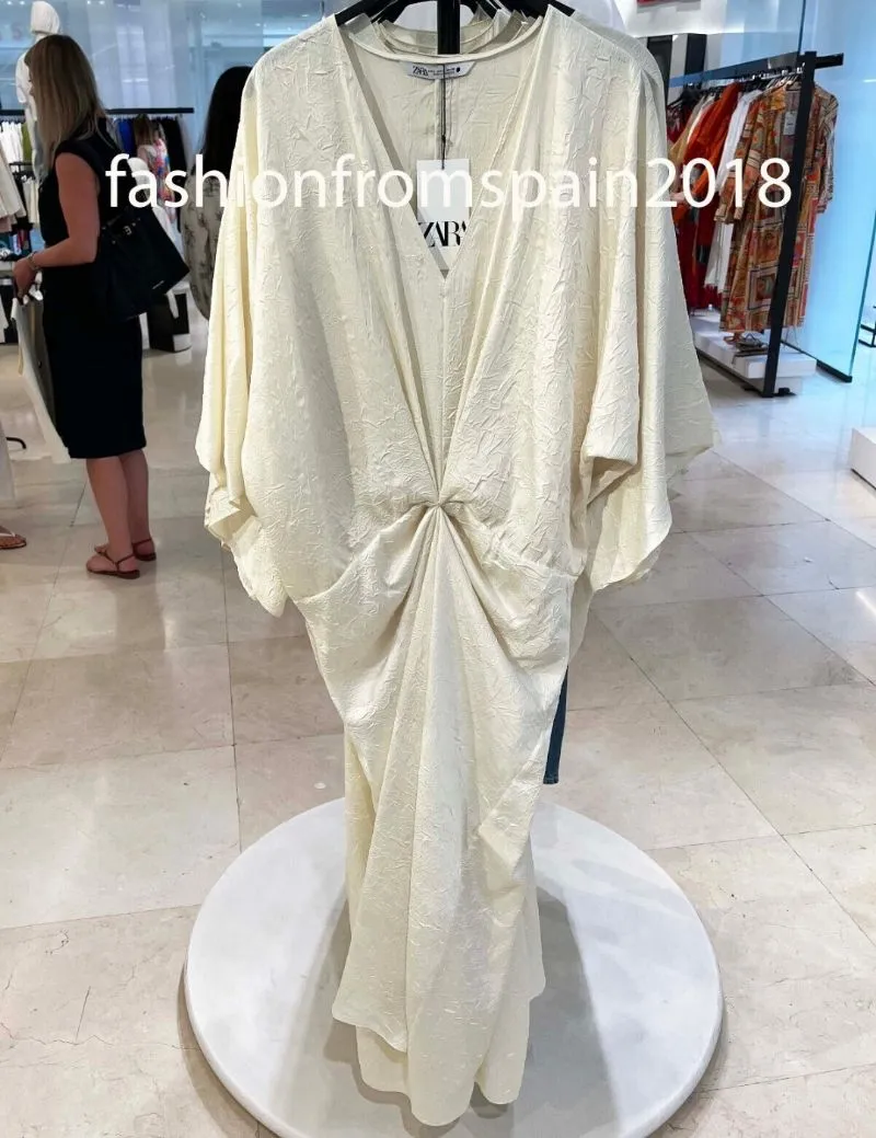 Casual Casual dress Wanita cream photo 1
