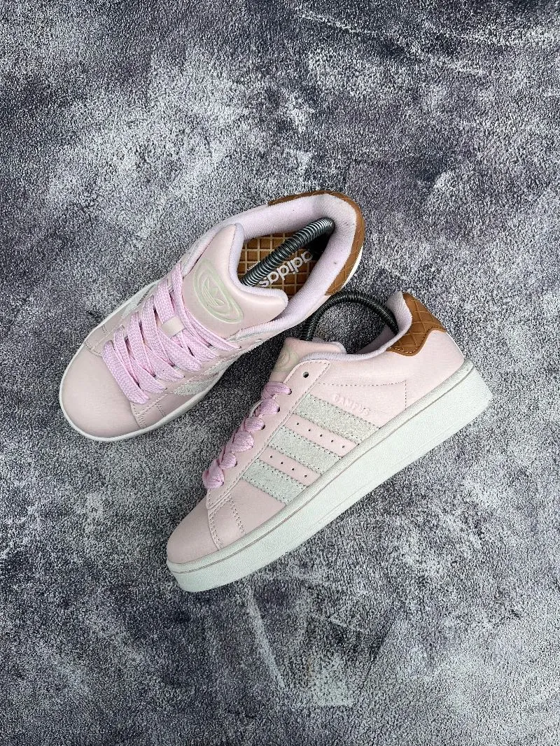 Adidas Casual Sneakers Wanita pink photo 1