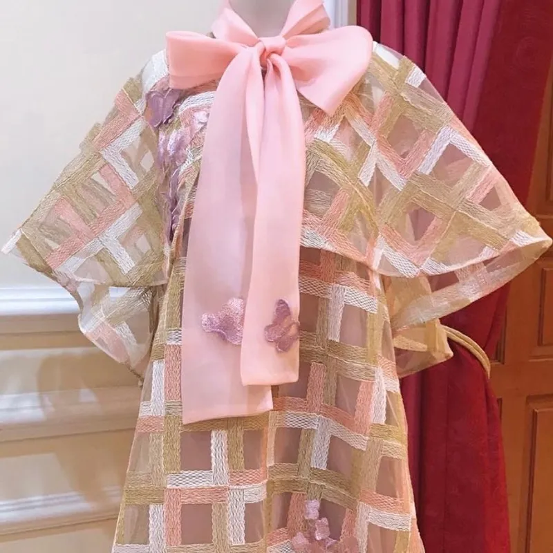 Luxury Wanita pink photo 1