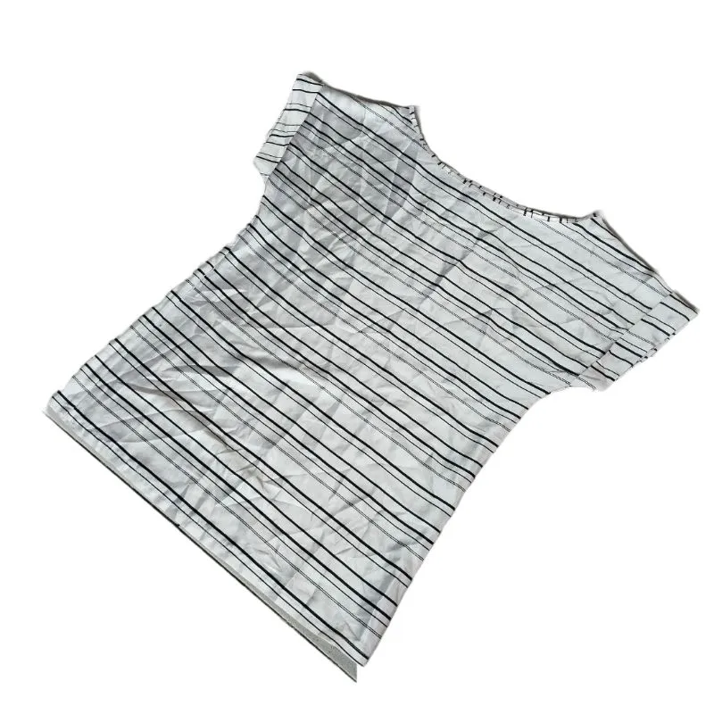Indie Minimalist T-shirt Wanita white black photo 1