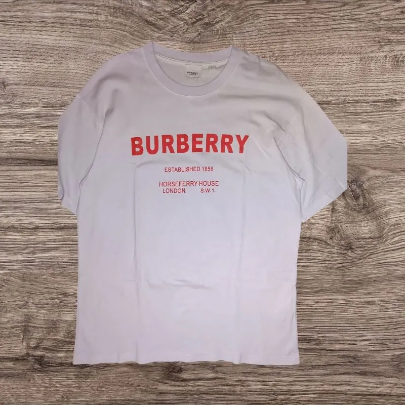 Burberry Streetwear Avant Garde T-shirt Pria white red photo 1