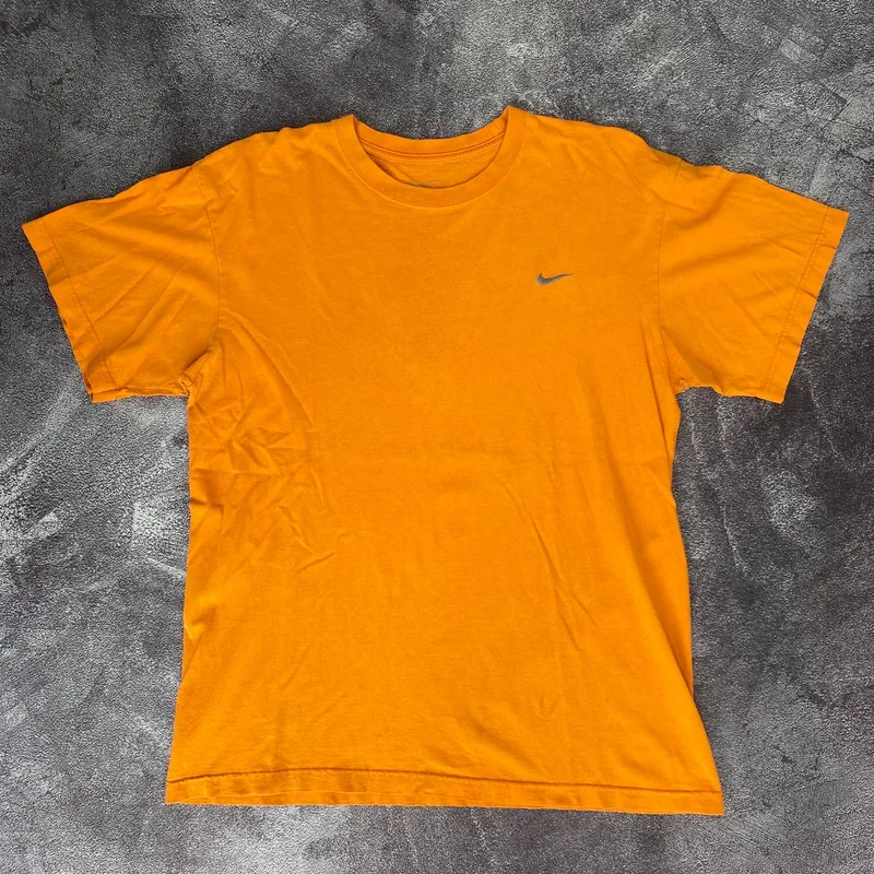 Nike Streetwear Casual T-shirt Pria orange photo 1
