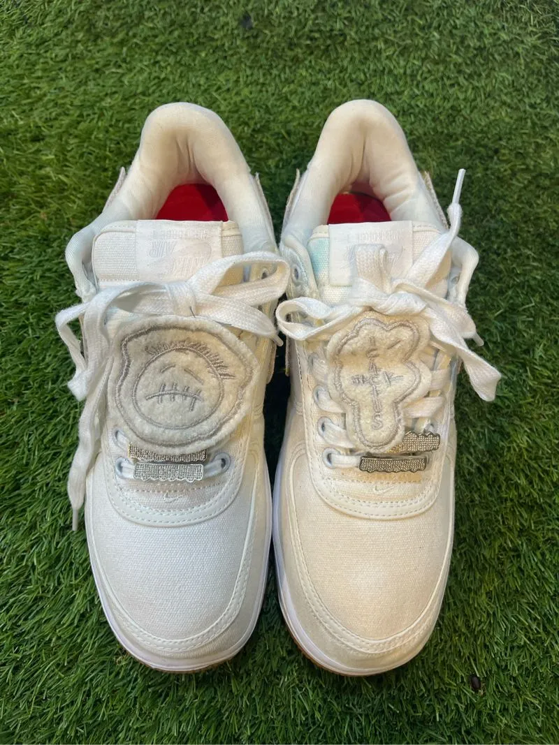 Nike Streetwear Sneakers Pria white photo 1