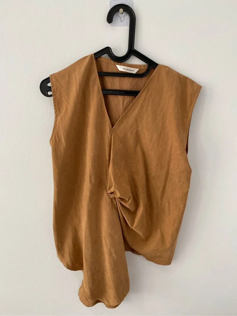 MORNINGSOL Minimalist Casual Blouse Wanita tan brown photo 1