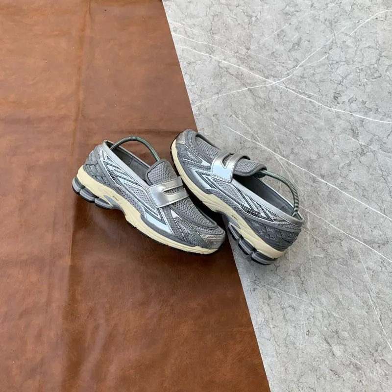 New Balance Streetwear Loafer Pria silver photo 1