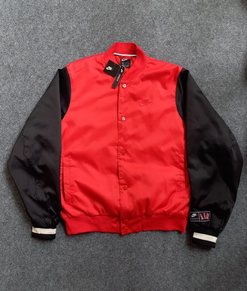 Nike Streetwear Bomber jacket Pria red photo 1