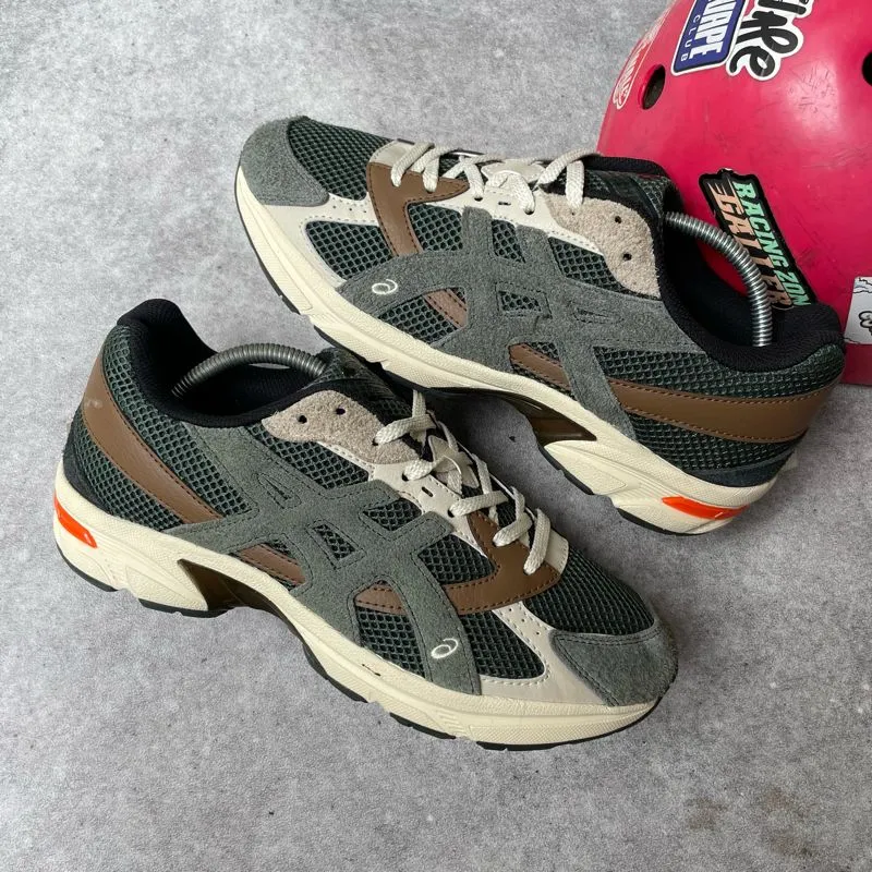 Asics Indie Casual Sneakers Pria khaki black photo 1
