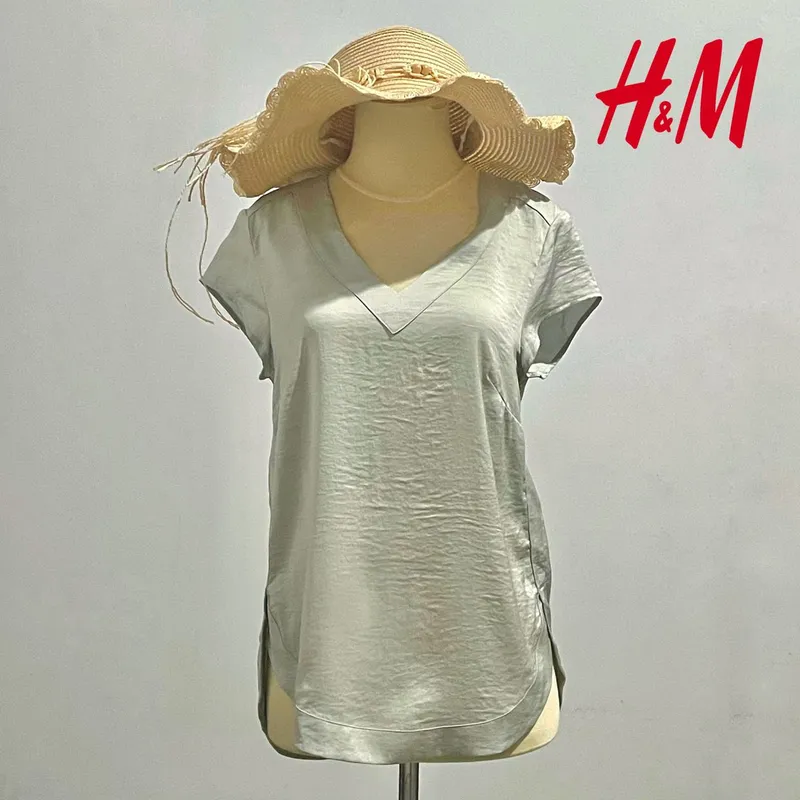 H&M Blouse Wanita silver gray photo 1
