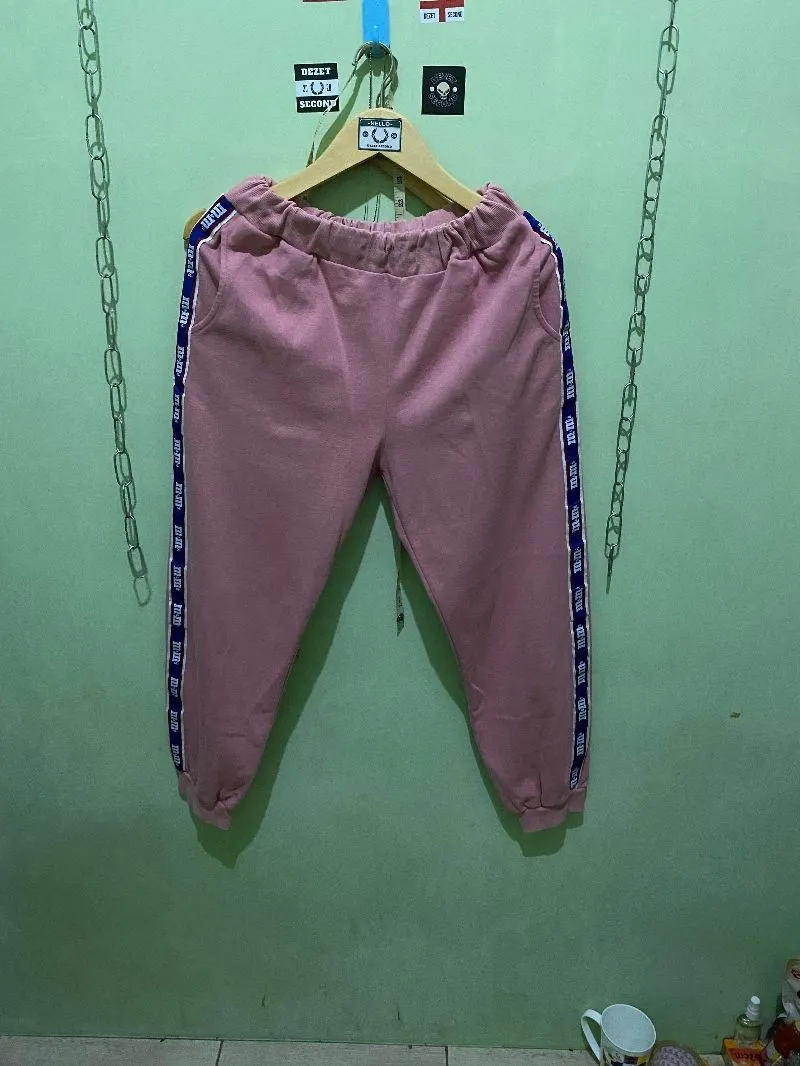 Casual Sweatpants & Joggers Wanita pink photo 1