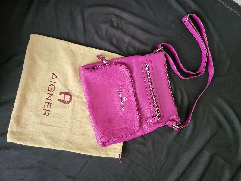 Aigner Vintage Shoulder bag Wanita purple photo 1