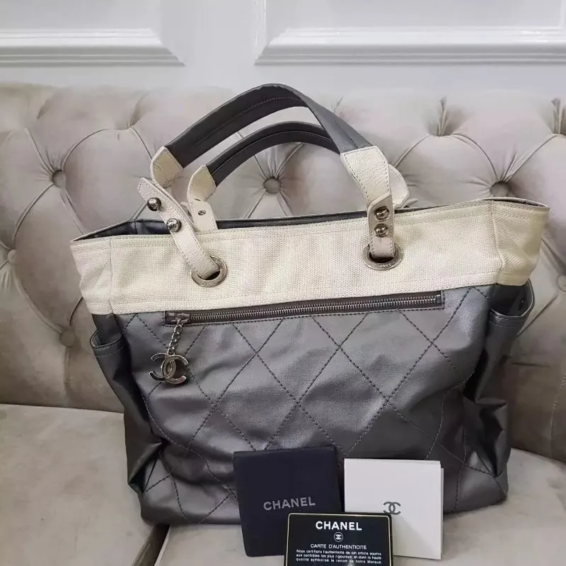 Chanel Vintage Shoulder bag Wanita white gray photo 1
