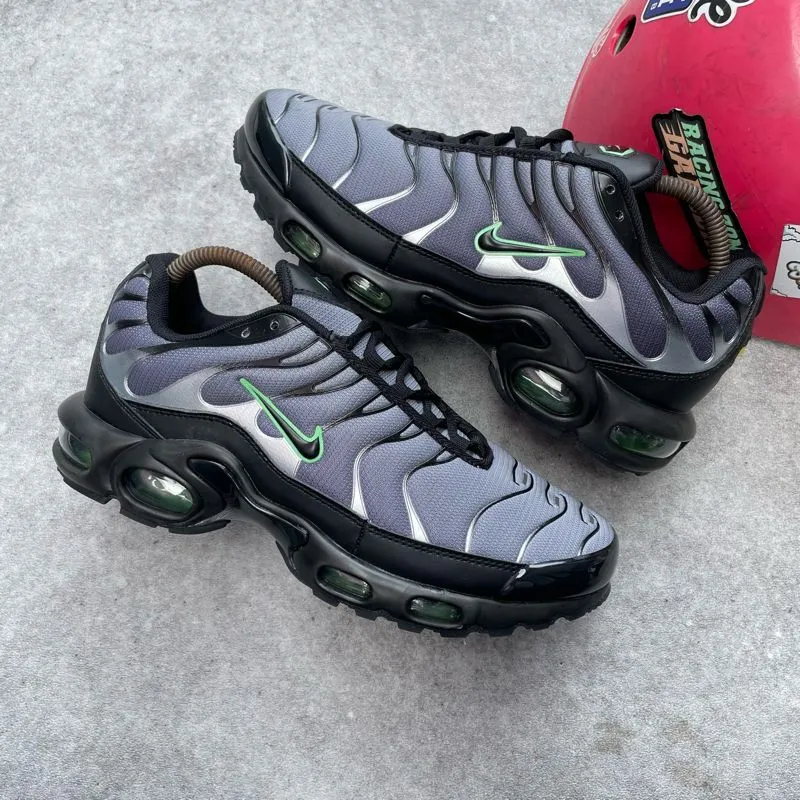 Nike Gorpcore Casual Sneakers Pria black gray photo 1