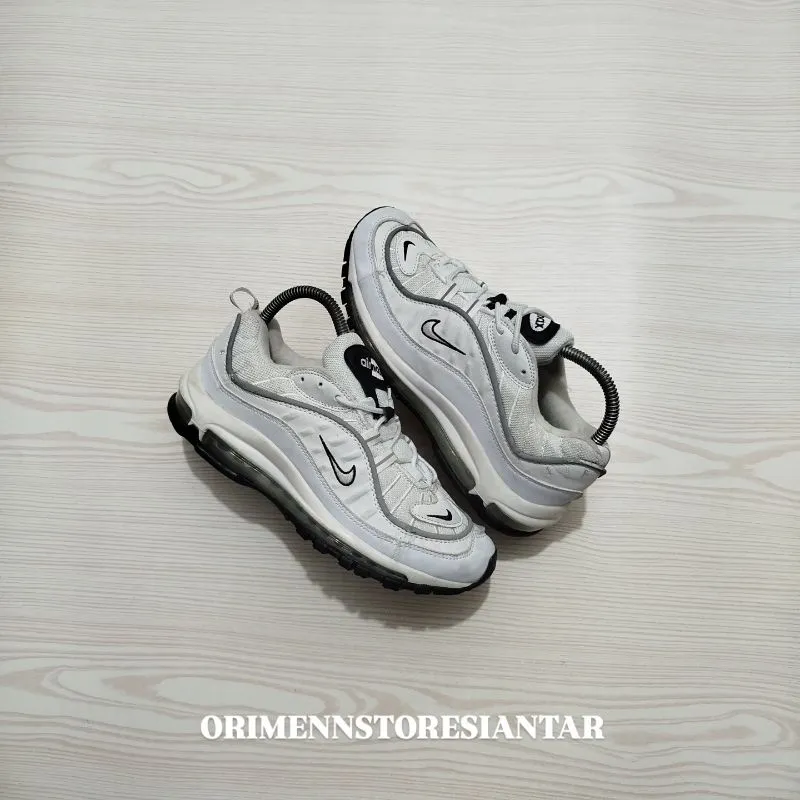 Nike Sportswear Sneakers Pria white photo 1
