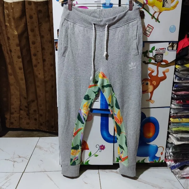 Adidas Sportswear Casual Casual pants Pria gray photo 1