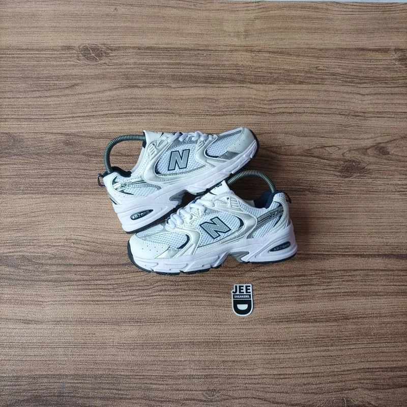 New Balance Sportswear Casual Sneakers Wanita white navy photo 1