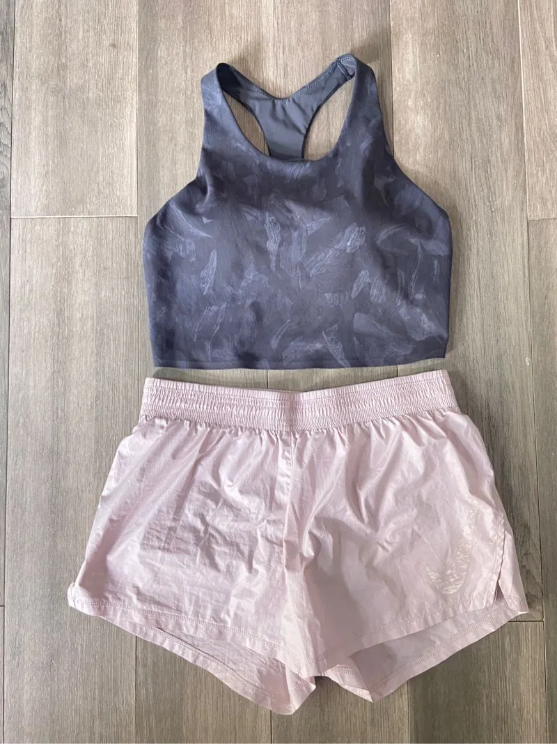 Uniqlo Sportswear Bralette Wanita black gray photo 1