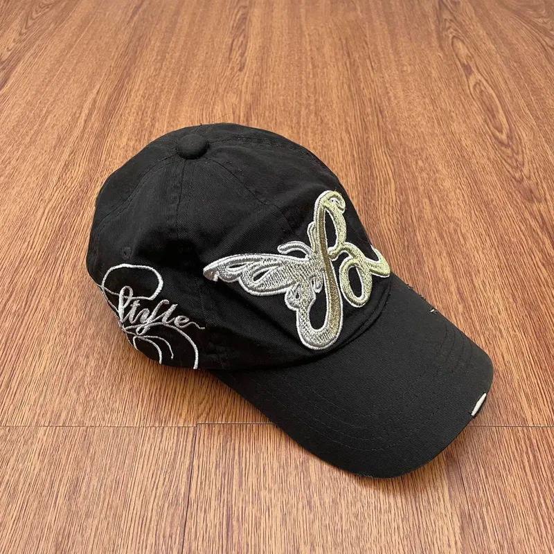 Japanese brand Y2K Avant Garde Hat Wanita black photo 1
