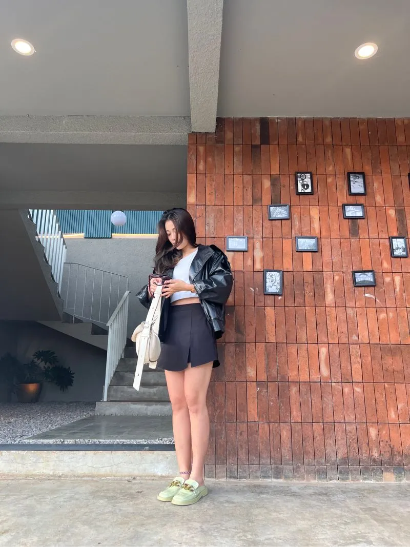 Minimalist Casual Mini skirt Wanita black photo 1