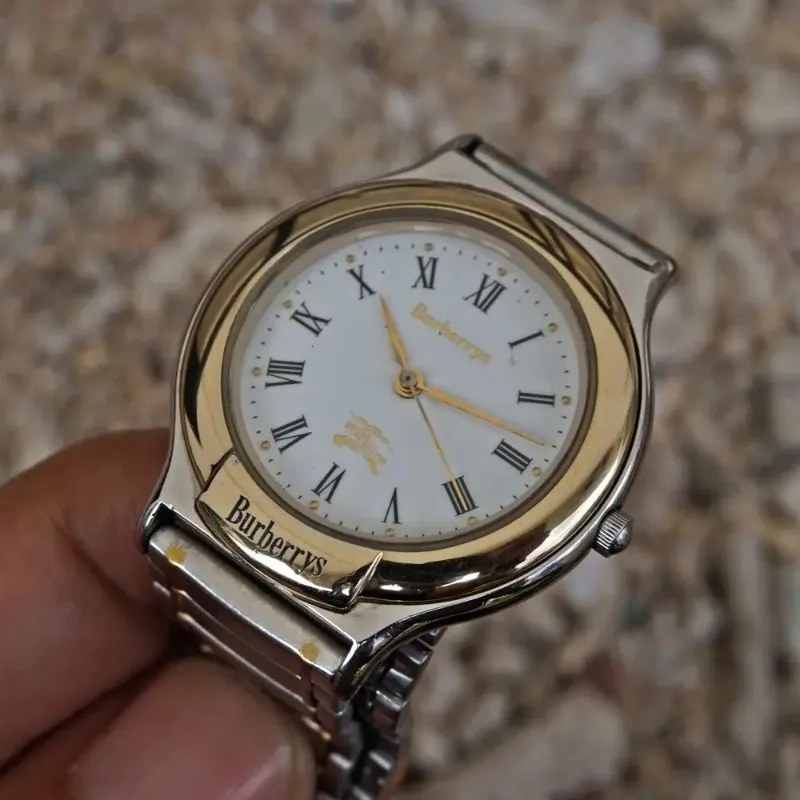 Burberry Vintage Minimalist Wanita gold silver photo 1