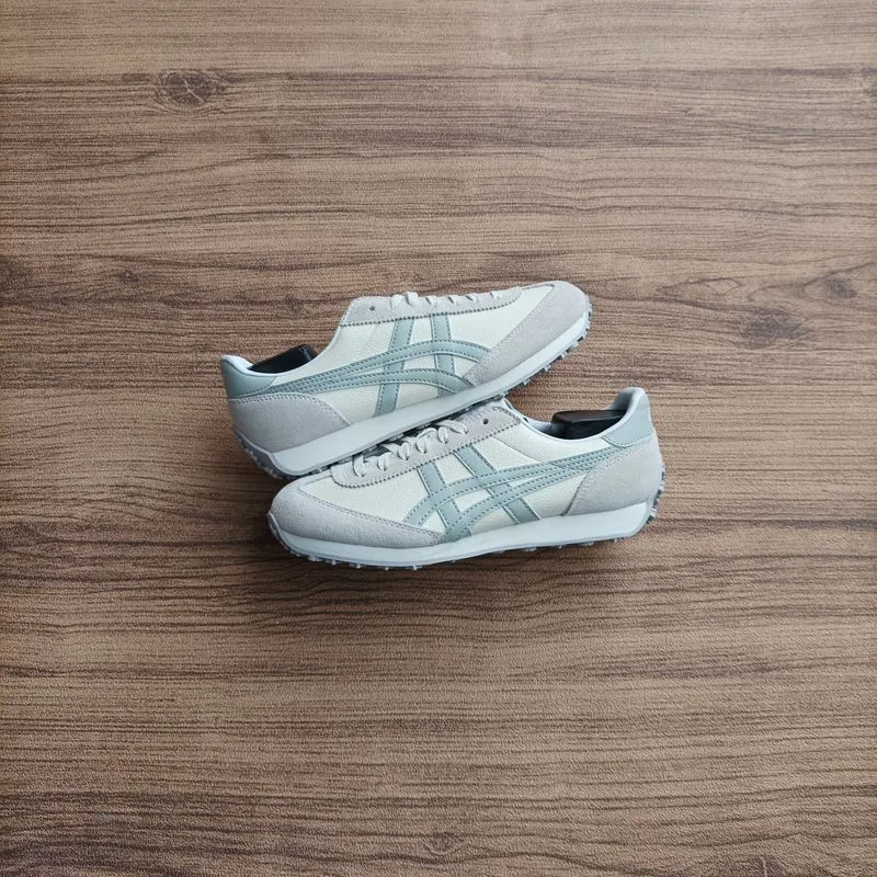 Onitsuka Tiger Casual Sneakers Wanita white gray photo 1