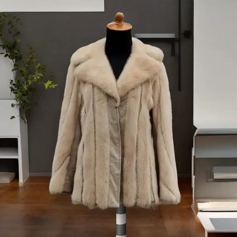 Luxury Coquette Fur coat Wanita white photo 1