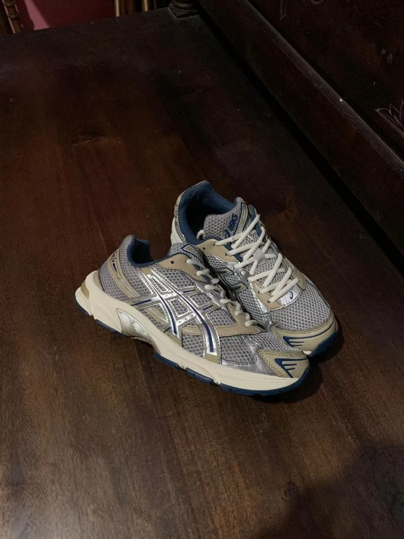 Asics Sportswear Sneakers Pria gray photo 1