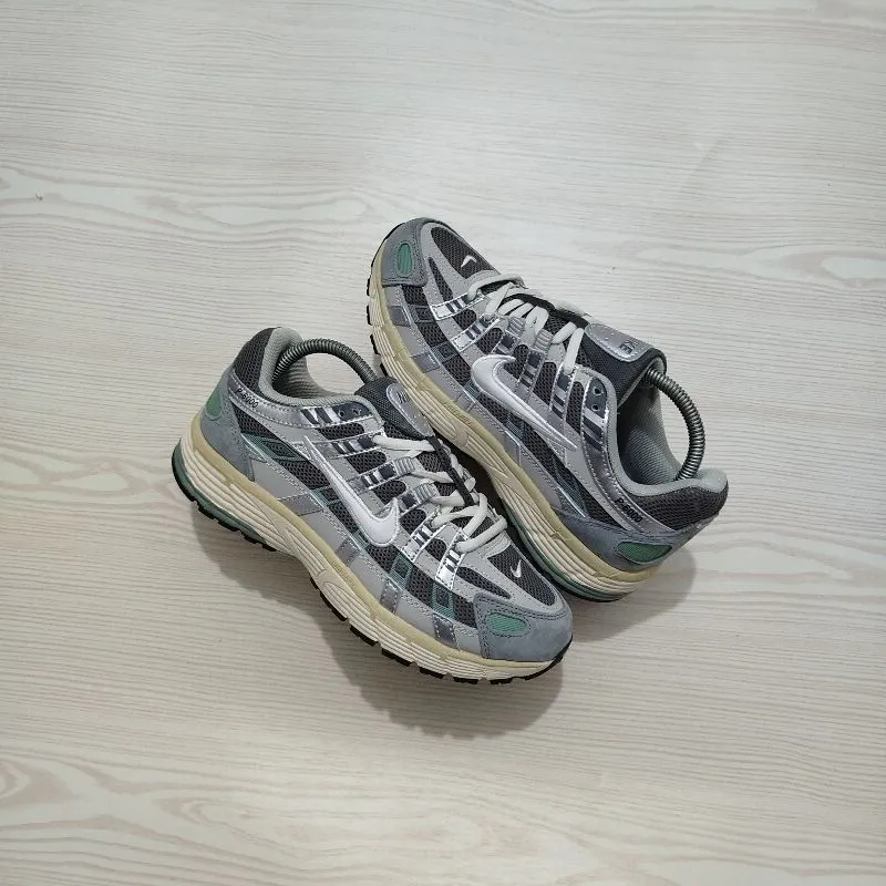 Nike Casual Sneakers Pria multicolor silver photo 1