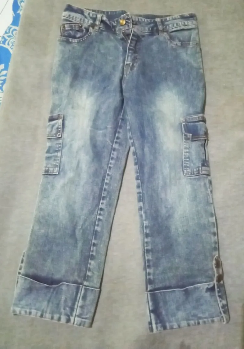 Vintage Minimalist Wanita white blue photo 1