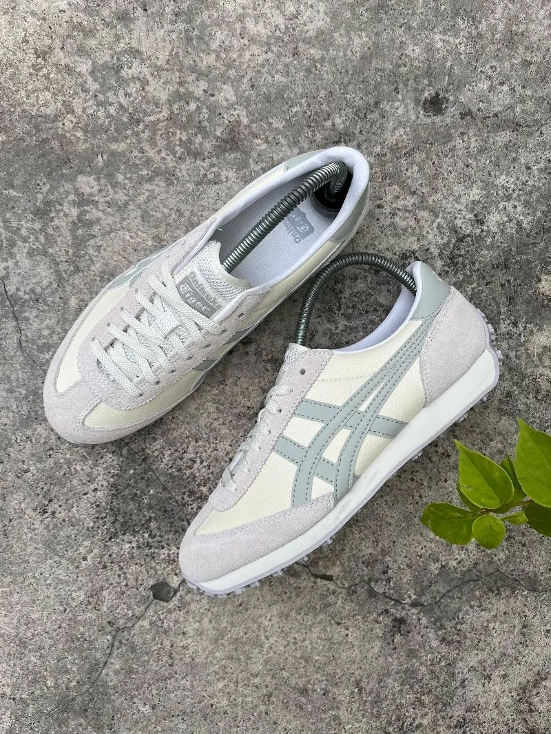 Onitsuka Tiger Streetwear Sneakers Wanita white gray photo 1