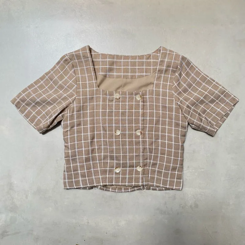 Minimalist Crop top Wanita cream photo 1
