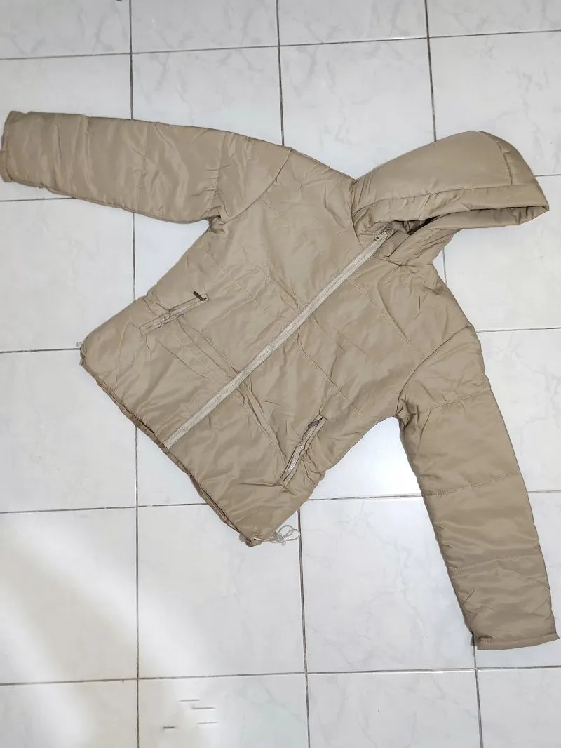 Minimalist Puffer jacket Wanita tan cream photo 1