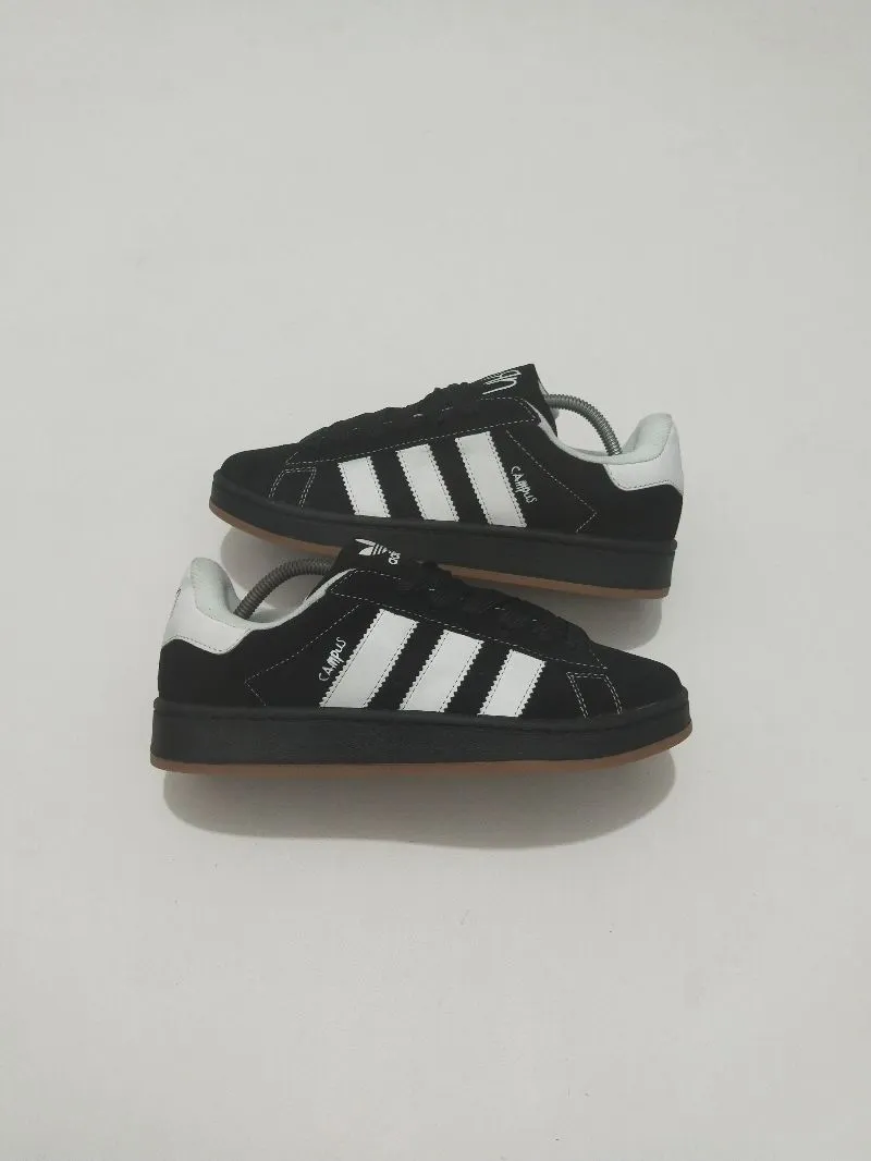 Adidas Casual Sneakers Pria black photo 1