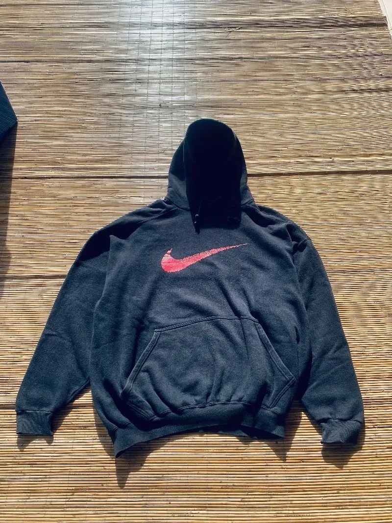 Nike Vintage Y2K Sweater Pria red black photo 1