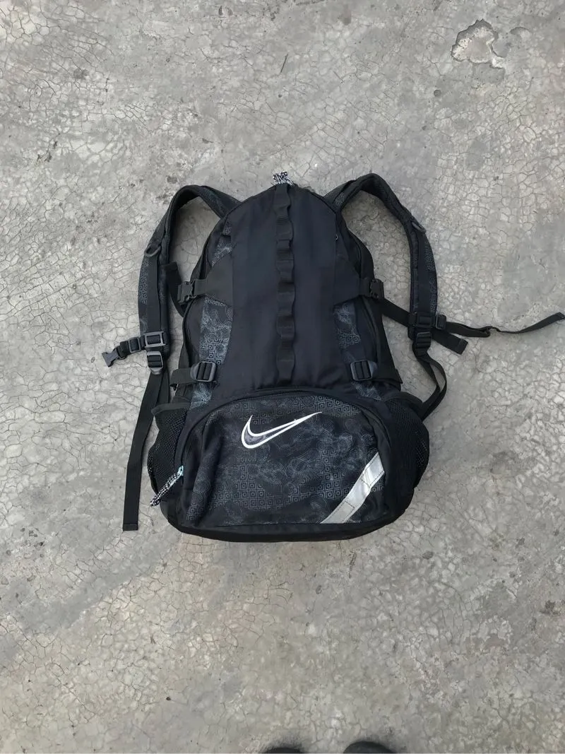 Nike Vintage Streetwear Bag Pria black photo 1