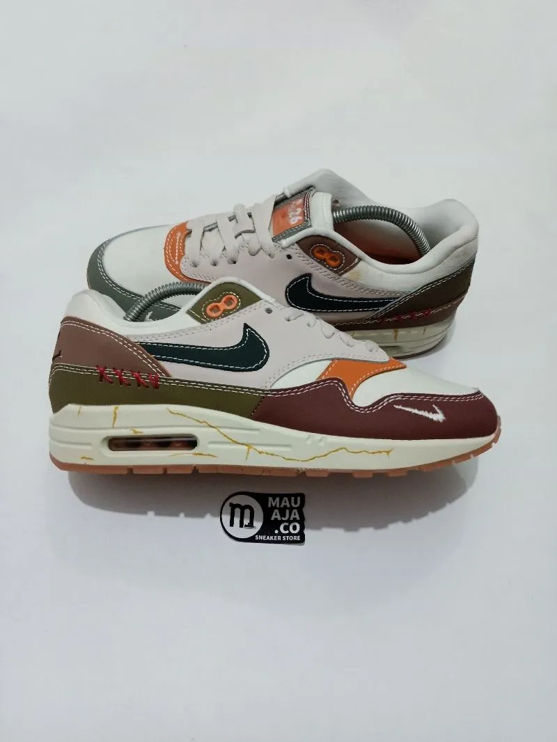 Nike Sportswear Casual Sneakers Pria tan brown photo 1
