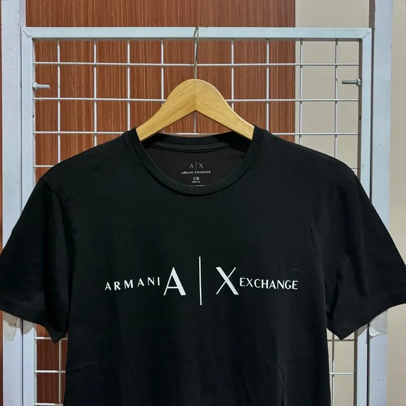 Armani Casual T-shirt Pria black Preloved