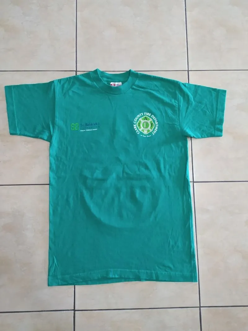 Vintage T-shirt Pria green photo 1