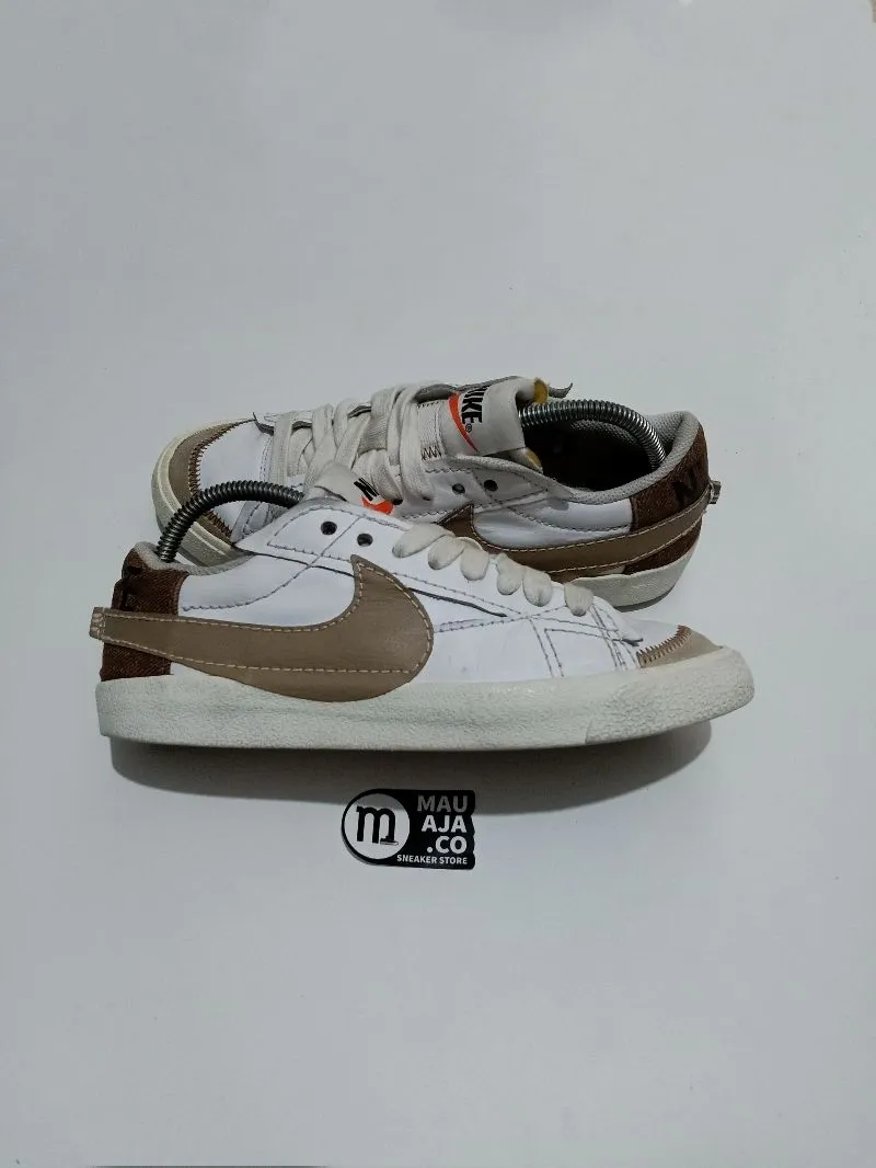 Nike Streetwear Casual Sneakers Pria white tan photo 1