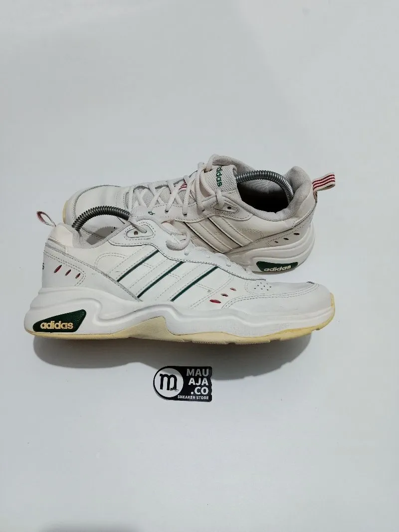 Adidas Streetwear Casual Sneakers Pria white tan photo 1