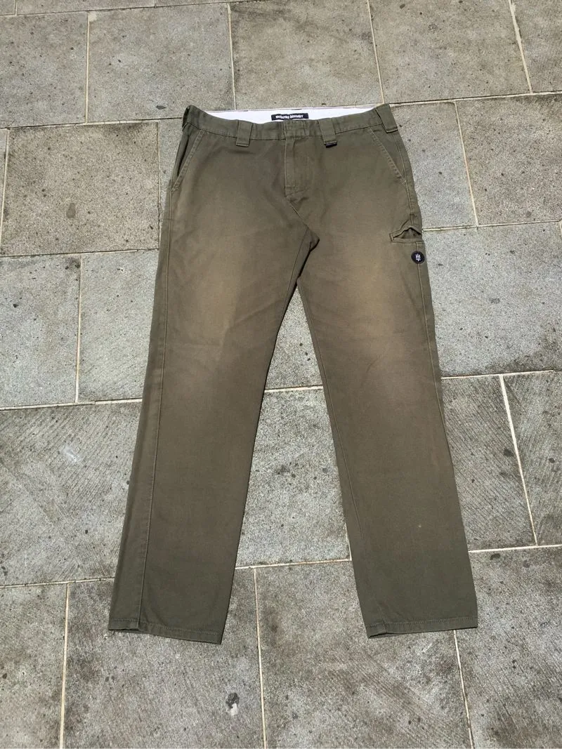 Maternal Disaster Casual Batik Jeans Pria green photo 1