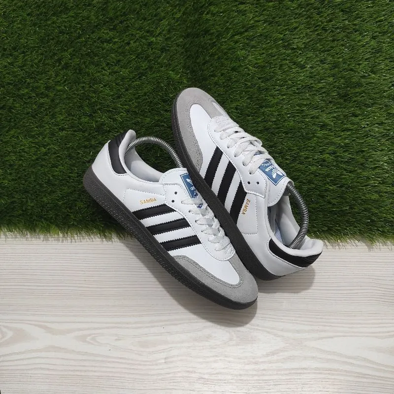 Adidas Casual Sneakers Pria white black photo 1